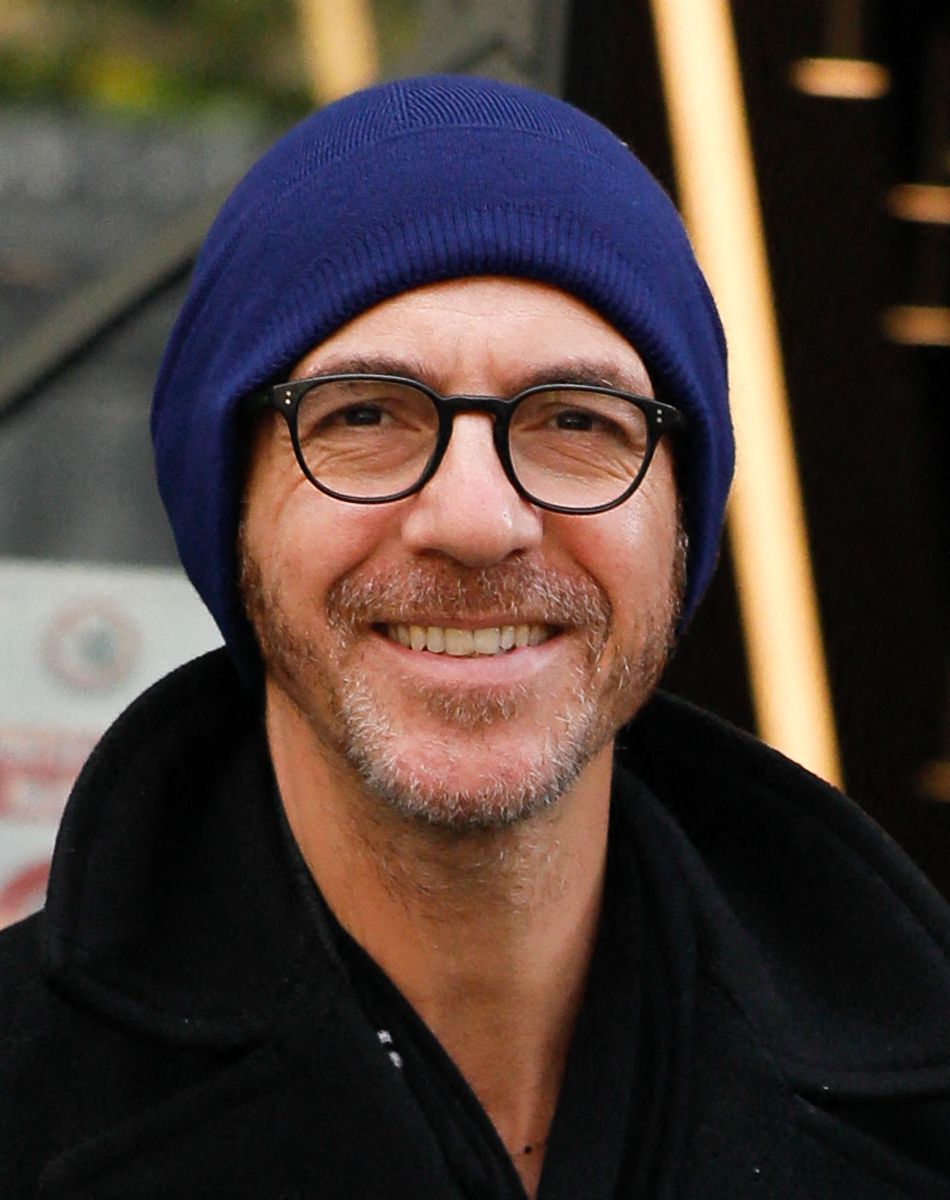 Exclusif - Calogero - Arrivées de l'émission "Vivement Dimanche" au studio Gabriel à Paris, le 3 novembre 2021. © Christophe Clovis / Bestimage