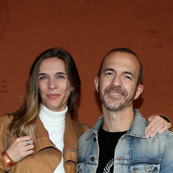 Calogero et sa compagne Marie Bastide au village des internationaux de tennis de Roland-Garros à Paris. Le 11 octobre 2020. © Dominique Jacovides / Bestimage