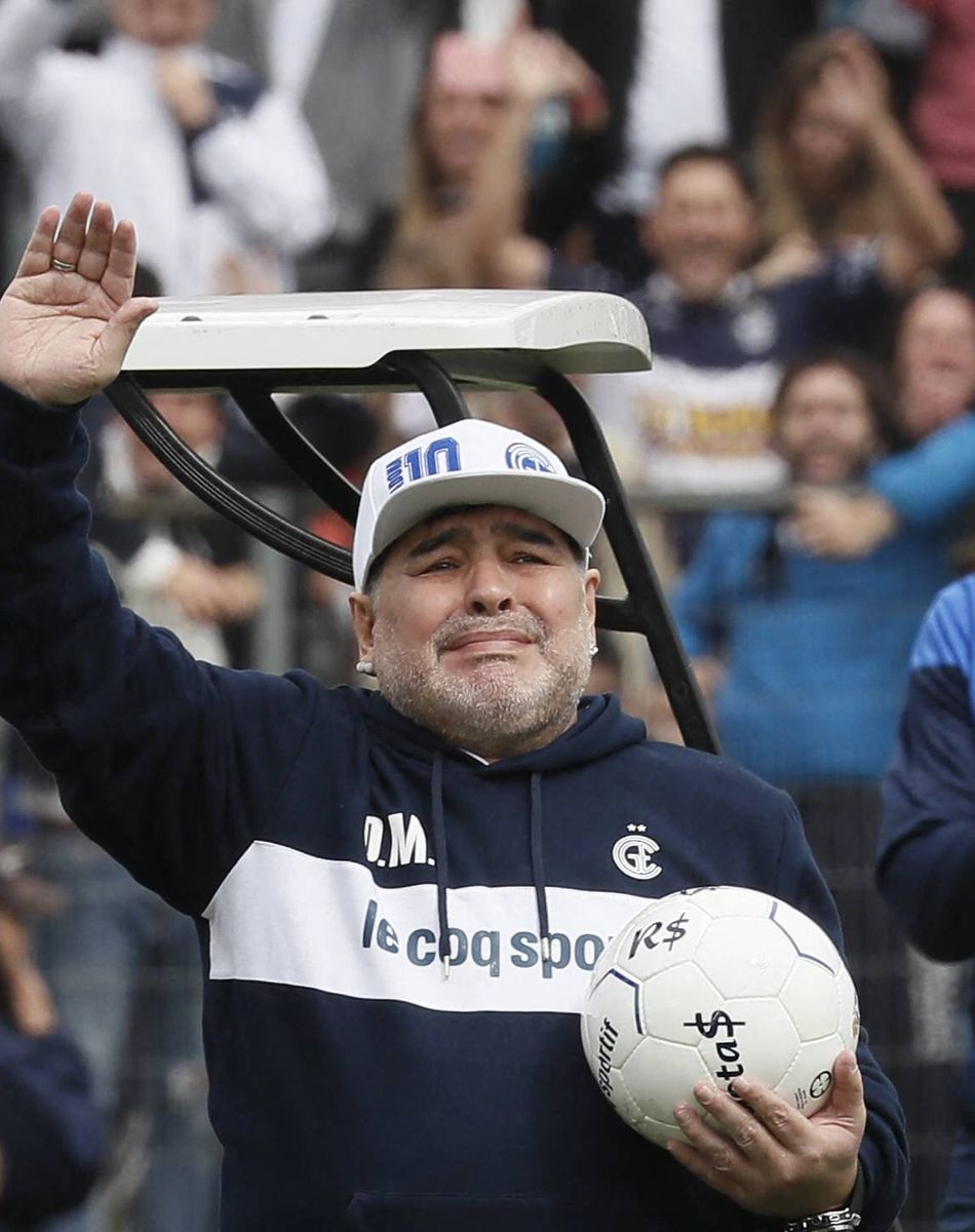 Diego Maradona lors de sa présentation comme entraineur de l'équipe Gimnasia La Plata le 8 septembre 2019. © imago / Panoramic / Bestimage
