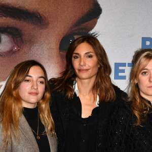 Anamaria Vartolomei, Luana Bajrami, Audrey Diwan, Louise Orry-Diquéro et Anna Mouglalis - Avant-première du film "L'évènement" à l'UGC les Halles à Paris le 23 novembre 2021. © Veeren/Bestimage