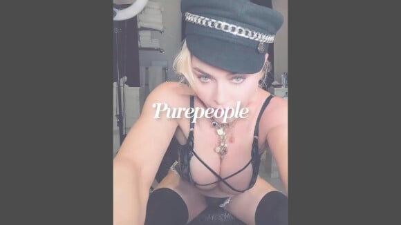 Madonna : Téton apparent et postérieur bien exposé, elle choque les internautes