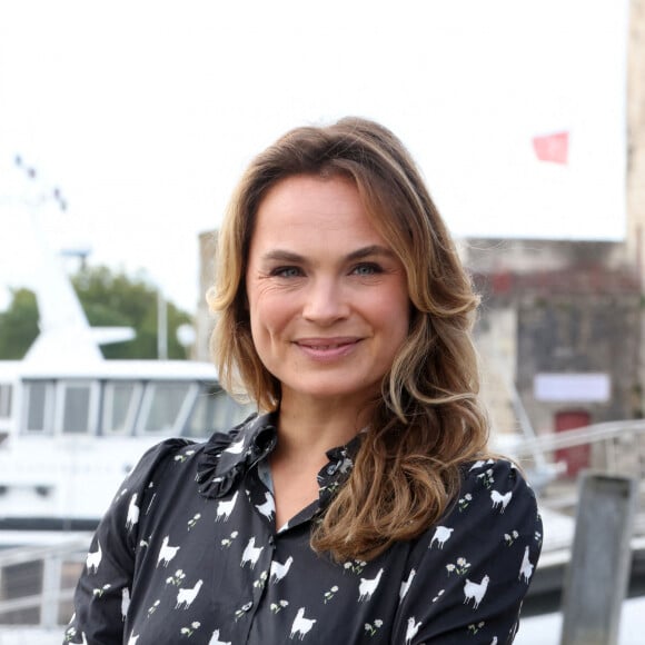 Mélanie Maudran au photocall de la série "Un si grand soleil" lors de la 23ème édition du Festival de la Fiction tv de la Rochelle 2021 le 18 septembre 2021. © Jean-Marc Lhomer / Bestimage 