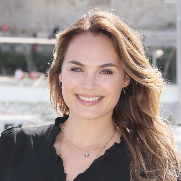 Melanie Maudran - Photocall de la série "Un si grand soleil" lors de la 21ème édition du Festival de la Fiction TV de la Rochelle. Le 14 septembre 2019 © Patrick Bernard / Bestimage