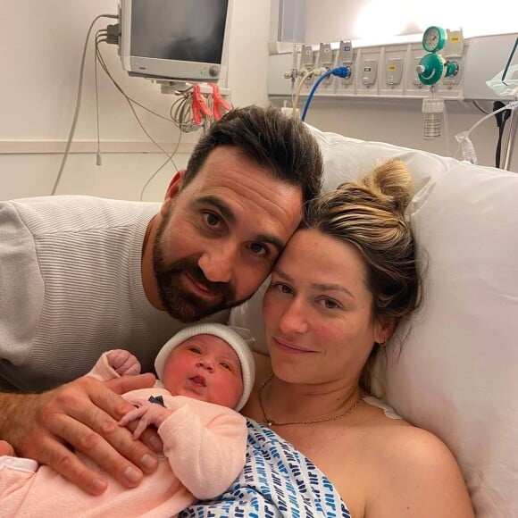 Laure et Matthieu (Mariés au premier regard) annoncent la naissance de leur fille Lya sur Instagram.