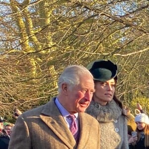 Le prince Charles, prince de Galles, Kate Middleton, duchesse de Cambridge, la princesse Charlotte, le prince William, duc de Cambridge et le prince George assistent à la messe de Noël en l'église Sainte-Marie-Madeleine à Sandringham au Royaume-Uni, le 25 décembre 2019.