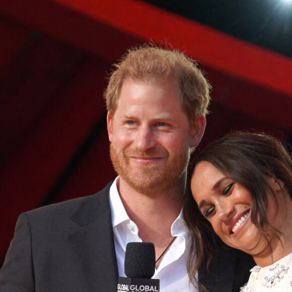 Le prince Harry, duc de Sussex et Meghan Markle sur la scène du "Global Citizen Live Festival" à Central Park à New York, le 25 septembre 2021.