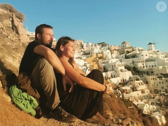 Ugo avec sa nouvelle compagne Lisa lors d'un voyage en Grèce en octobre 2021.