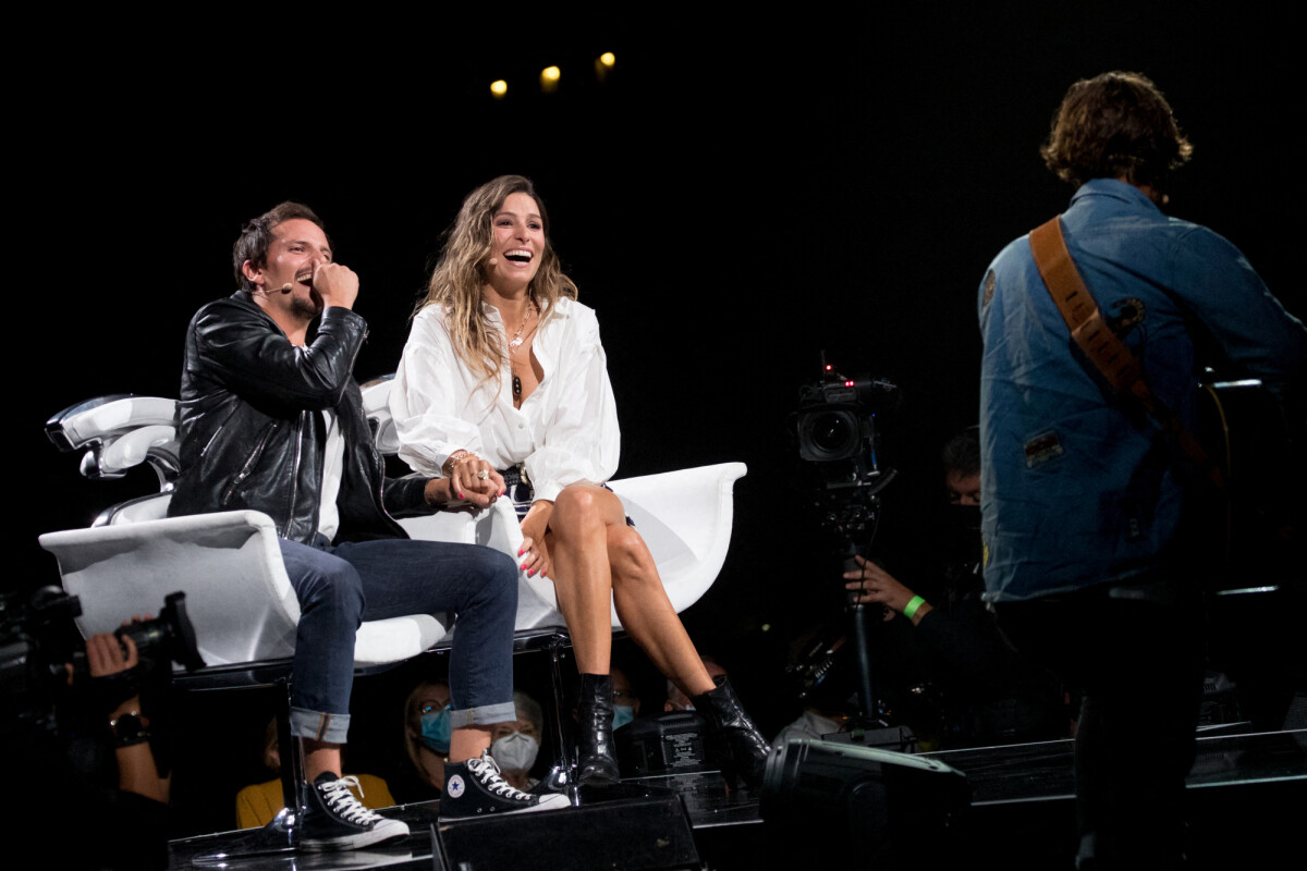 Photo Exclusif Laury Thilleman Et Son Mari Juan Arbelaez Jérémy Frérot Surprises