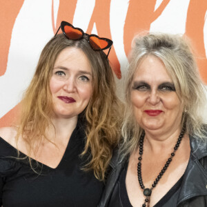Valérie Damidot et sa fille Roxanne - Avant-première parisienne du film "Cruella" au cinéma Le Grand Rex à Paris, le 11 juin 2021. © Olivier Borde/Bestimage 