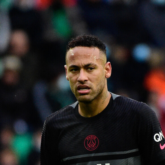 Neymar Jr ( 10 - PSG ) - Match de Ligue 1 Uber Eats "Saint-Etienne - PSG (1-3)" au stade Geoffroy Guichard, le 28 novembre 2021.