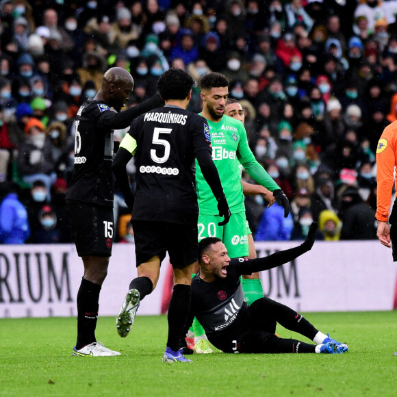 Neymar Jr ( 10 - PSG ) - Match de Ligue 1 Uber Eats "Saint-Etienne - PSG (1-3)" au stade Geoffroy Guichard, le 28 novembre 2021.