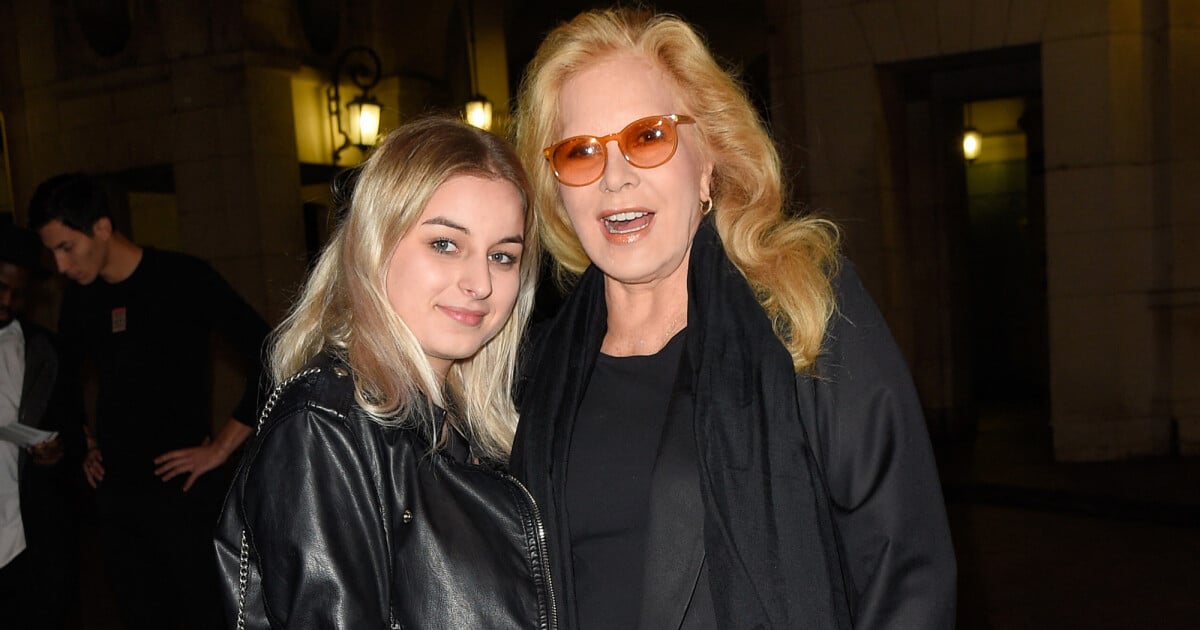 Sylvie Vartan : Ce lien unique entre David Hallyday et Darina, qui  partagent une drôle de passion - Purepeople