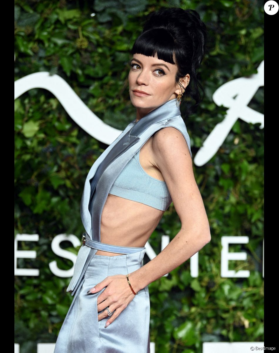 Lily Allen au photocall de la soirée des "British Fashion Awards" à Londres.