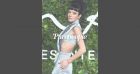 Lily Allen transformée : son dos nu et ses côtes saillantes attirent l'attention sur le tapis rouge