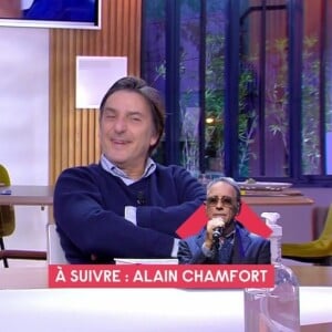 Yvan Attal et Charlotte Gainsbourg sur le plateau de "C à Vous", le 30 novembre.