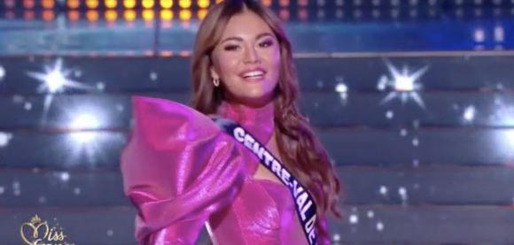 Miss Centre-Val de Loire 2021 : Jade Lange, 18 ans 1,75 m, licence des sciences du langage. Election Miss France 2022 sur TF1, le 11 décembre 2021.