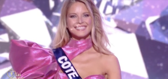Miss Côte d'Azur 2021 : Valeria Pavelin, 24 ans, 1,85 m, étudiante pour devenir chirurgien-dentiste. Election Miss France 2022 sur TF1, le 11 décembre 2021.