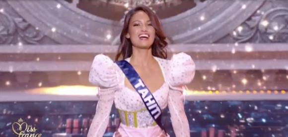 Miss Tahiti 2021 :  Tumateata Buisson, 24 ans, 1,81 m, chargée de communication dans le secteur du tourisme. Election Miss France 2022 sur TF1, le 11 décembre 2021.