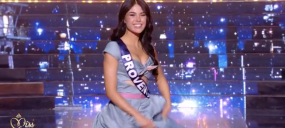 Miss Provence 2021 : Eva Navarro, 19 ans, 1,70 m, études en relations publiques et événementiel. Election Miss France 2022 sur TF1, le 11 décembre 2021.