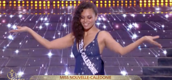 Miss Nouvelle-Calédonie : Emmy Chenin, 18 ans, 1,75 m, étudiante en Licence de Langues Etrangères. Election Miss France 2022 sur TF1, le 11 décembre 2021.