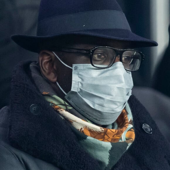 Lilian Thuram - People au match de Ligue 1 Uber Eats "PSG contre Nice (0-0)" au Parc des Princes à Paris le 1er décembre 2021. © Cyril Moreau/Bestimage