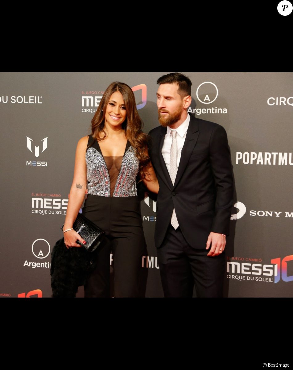 Lionel Leo Messi et sa femme Antonella Rocuzzo au photocall du spectacle du Cirque du Soleil à Barcelone, le 31 janvier 2019.