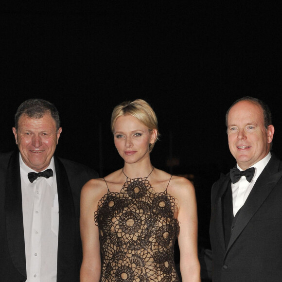 Mike Wittstock, sa fille Charlene et le prince Albert II de Monaco au gala "South Africa Night" à Monaco le 29 septembre 2012.