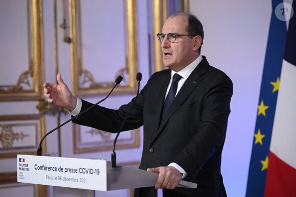Le premier ministre Jean Castex lors d'une conférence de presse sur les nouvelles mesures de lutte contre la cinquième vague de l'épidémie de Covid-19 en France le 6 décembre 2021