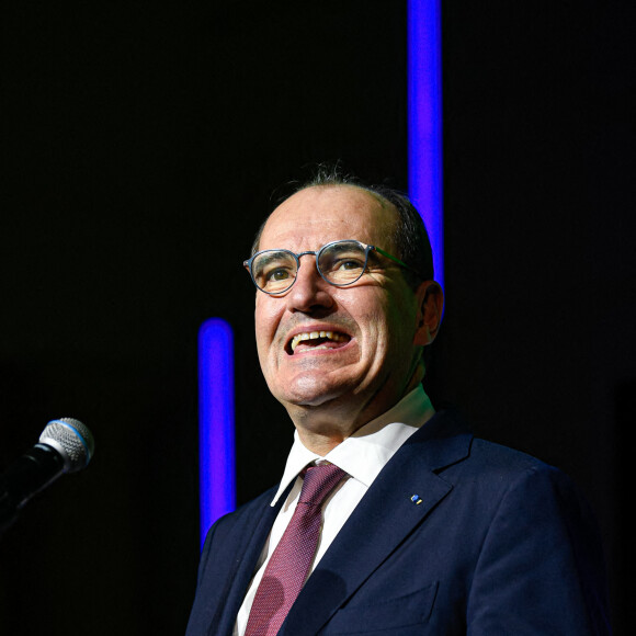 Le premier ministre Jean Castex prononce un discours à l'occasion du 80ème anniversaire de l'Agence Française de Développement (AFD) au Museum d'Histoire Naturelle à Paris le 2 décembre 2021.