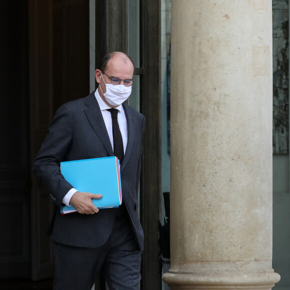 Le premier ministre Jean Castex à la sortie du conseil des ministres du 7 octobre 2020, au palais de l'Elysée à Paris.