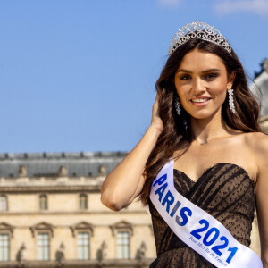 Shooting photo de Diane Leyre Miss Île-de-France 2021 et Miss Paris 2021, à Paris, France, le 21 juillet 2021. © Edward Tur via Bestimage