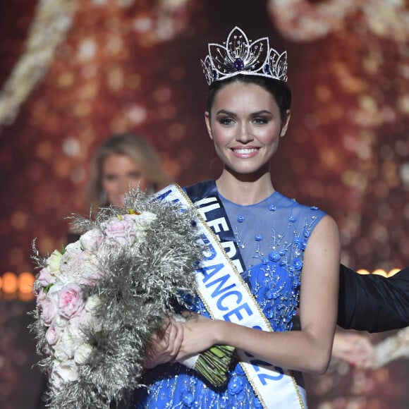 Diane Leyre est élue Miss France