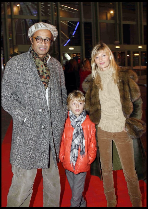 Yannick Noah, Isabelle Camus et leur fils Joalukas au Grand Palais, à Paris, en 2011.