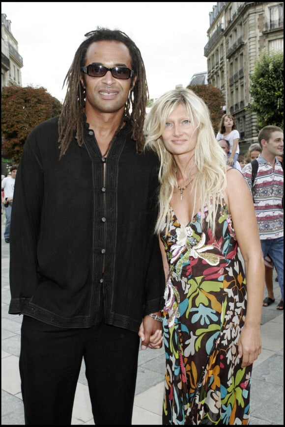 Yannick Noah et Isabelle Camus au mariage de Henri Leconte et Florentine Delchambre à Levallois-Perret en 2005.