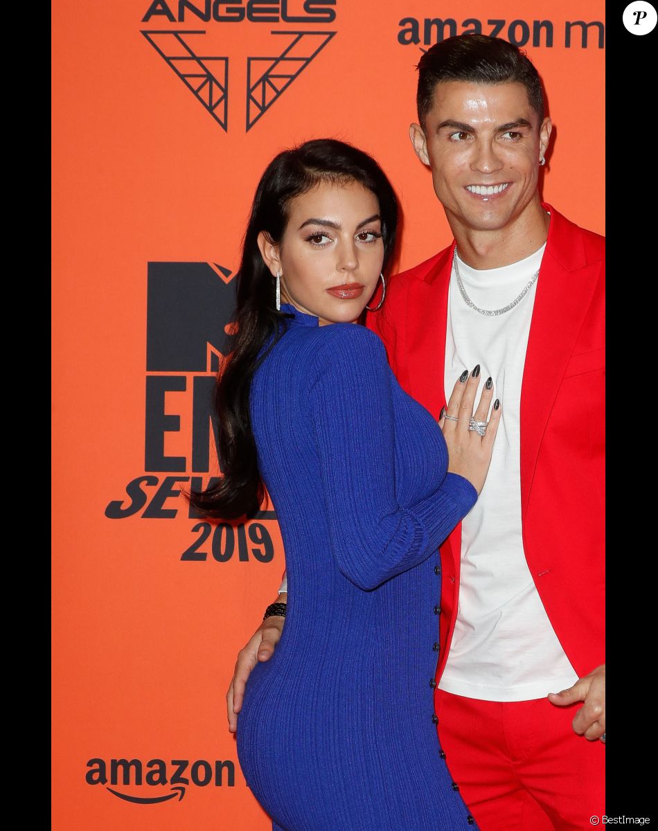 Cristiano Ronaldo Et Georgina Dévoilent Enfin Le Sexe De Leurs Jumeaux Le Diaporama Purepeople 3066