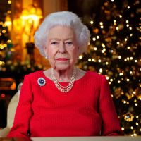 Elizabeth II : Premier Noël sans Philip, ce touchant détail mode repéré pour son discours...