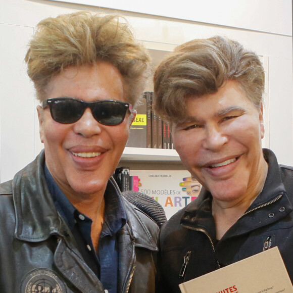 Les jumeaux Grichka et Igor Bogdanoff (Bogdanov) - Salon du livre à la porte de Versailles à Paris.