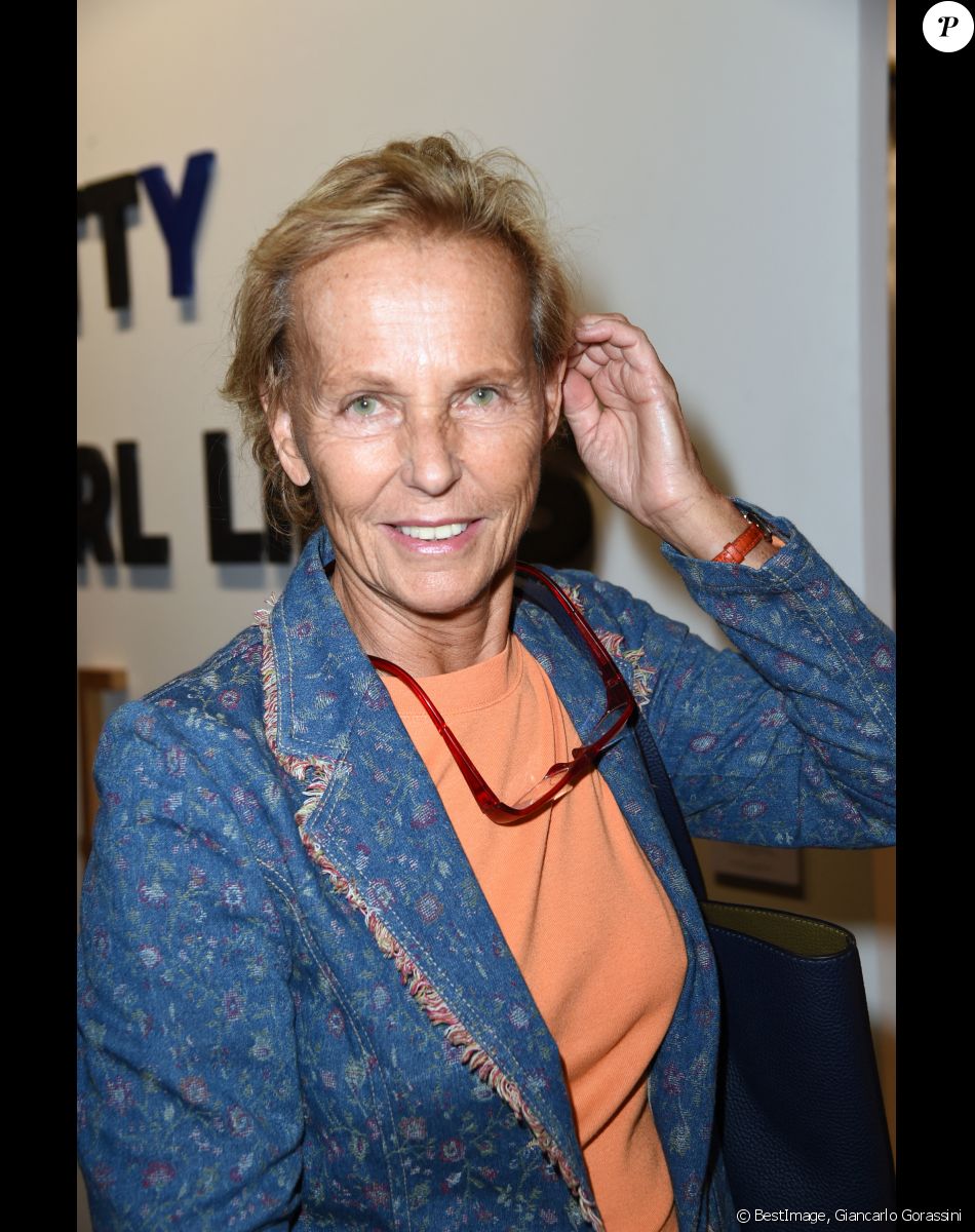 Christine Ockrent - Inauguration de la 45e édition de la Foire Internationale d'Art Contemporain (FIAC) au Grand Palais à Paris, le 17 octobre 2018. © Giancarlo Gorassini/Bestimage