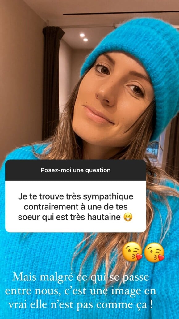 Delphine Tellier prend la défense de sa demi-soeur Sylvie Tellier face à un internaute qui la considère "hautaine", sur Instagram.