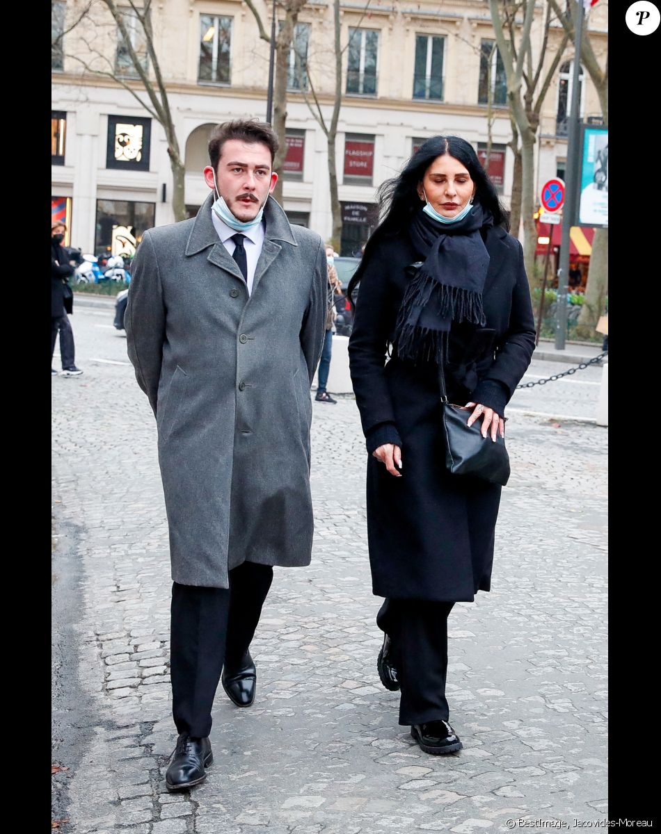 Sylvie Ortega Munoz - Arrivées à la messe en hommage aux frères Igor et Grichka Bogdanoff (Bogdanov) en l'église de La Madeleine à Paris. Le 10 janvier 2022 © Jacovides-Moreau / Bestimage