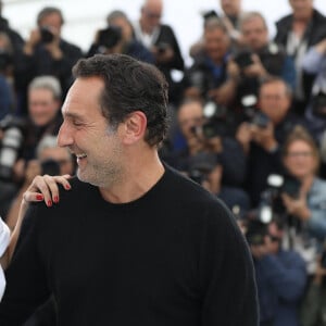 Mélanie Doutey et Gilles Lellouche - Photocall du film "Le grand bain" au 71e Festival de Cannes, le 13 mai 2018. © Borde / Jacovides / Moreau / Bestimage