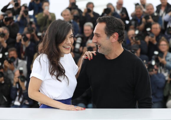 Mélanie Doutey et Gilles Lellouche - Photocall du film "Le grand bain" au 71e Festival de Cannes, le 13 mai 2018. © Borde / Jacovides / Moreau / Bestimage
