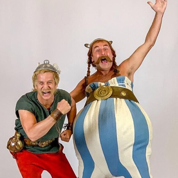 Guillaume Canet et Gilles Lellouche jouent Astérix et Obélix dans les prochaines aventures du célèbre duo gaulois au cinéma. L'annonce a été faite sur Instagram, le 27 octobre 2019.