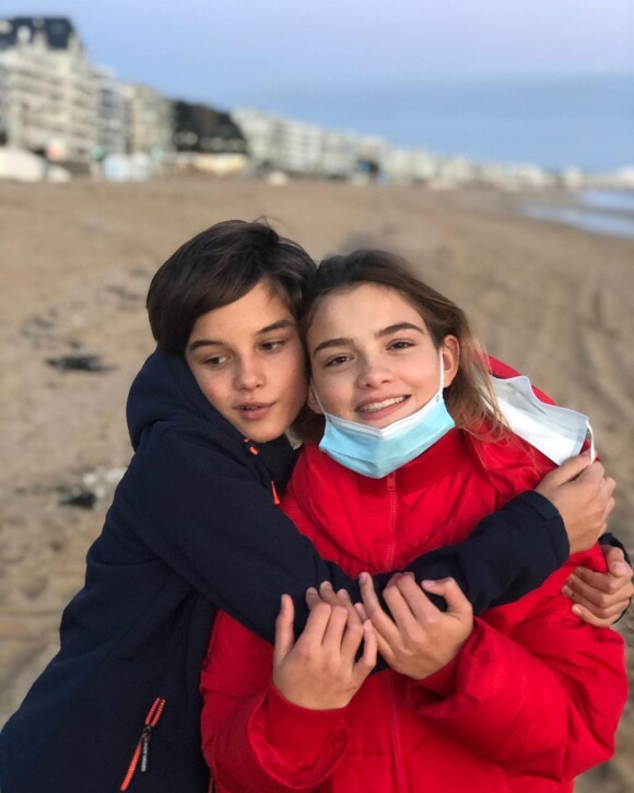 Elodie Gossuin et Bertrand Lacherie célèbrent les 14 ans de Jules et Rose, le 21 décembre 2021