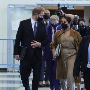 Le prince Harry, duc de Sussex et Meghan Markle arrivent au siège des Nations unies pour un rendez-vous avec Antonio Guterres (Secrétaire général des Nations unies) à New York, le 25 septembre 2021.  New York, NY - Prince Harry and Meghan Markle visit the UN Headquarters in New York City for a meeting with Secretary-General Antonio Guterres. on September 25th 2021. 