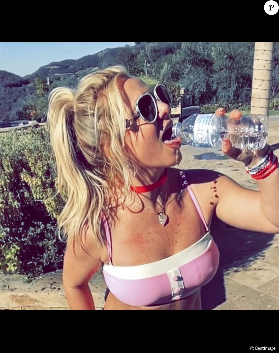 Capture d'écran des dernières photos de Britney Spears sur les réseaux sociaux, le 6 janvier 2022.