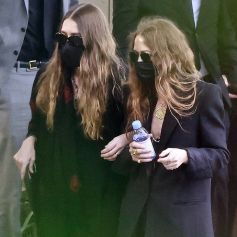 Ashley Olsen, Mary-Kate Olsen - La famille et les amis se réunissent pour les funérailles de Bob Saget au "Mt. Sinai Memorial Parks and Mortuaries" à Los Angeles