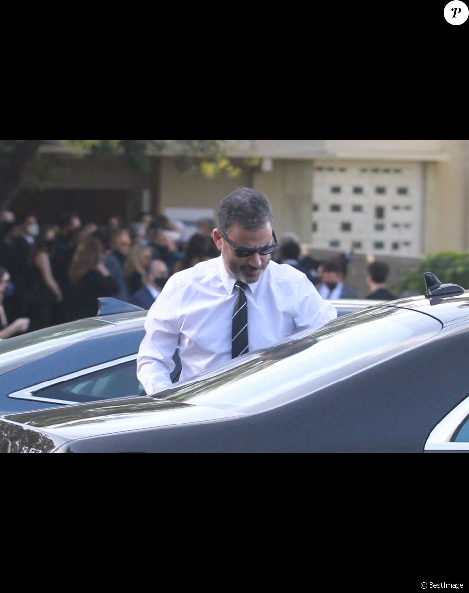 Jimmy Kimmel - La famille et les amis se réunissent pour les funérailles de Bob Saget au "Mt. Sinai Memorial Parks and Mortuaries" à Los Angeles, le 14 janvier 2022.