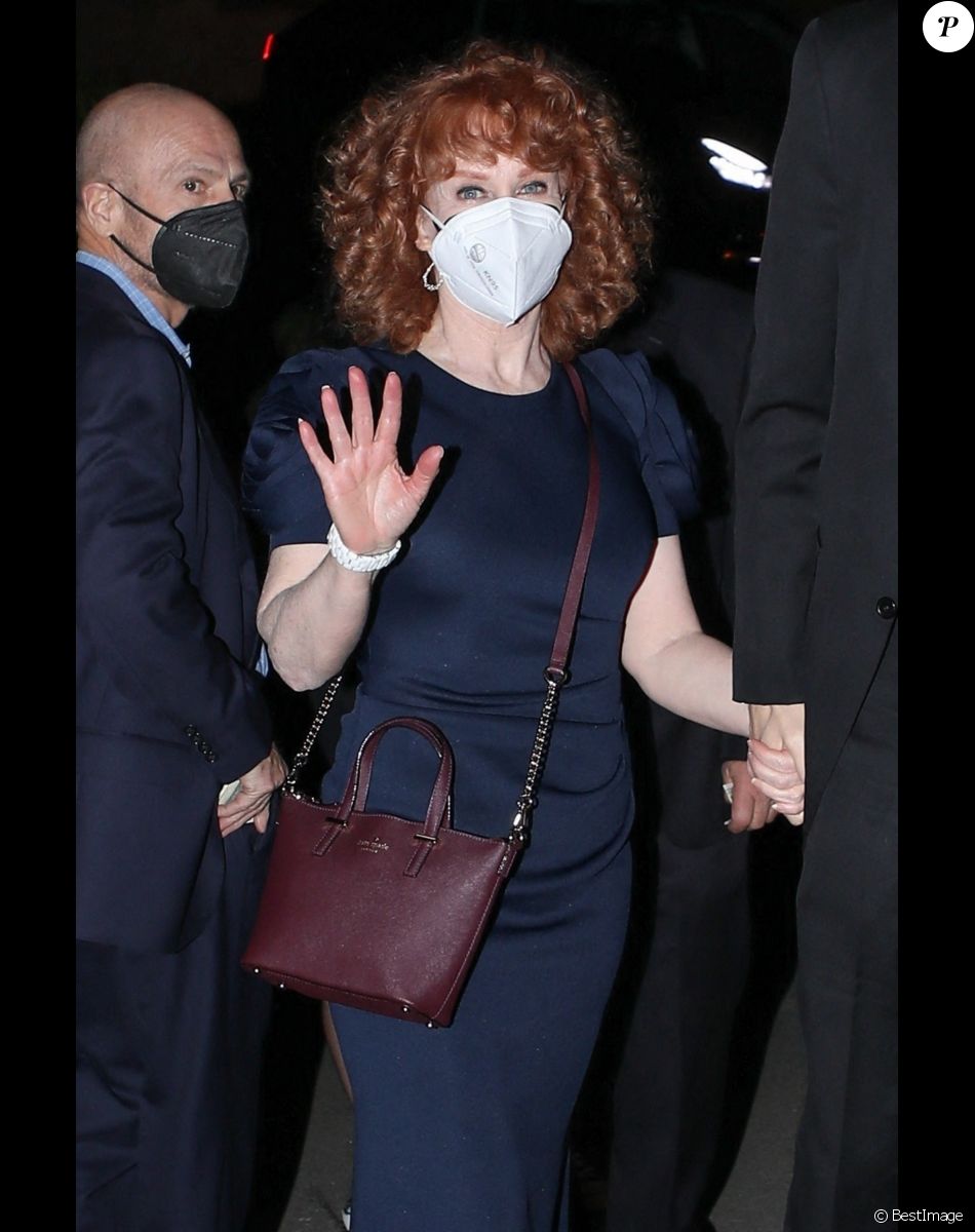 Exclusif - Kathy Griffin - La famille et les amis se réunissent pour les funérailles de Bob Saget au "Mt. Sinai Memorial Parks and Mortuaries" à Los Angeles, le 14 janvier 2022.