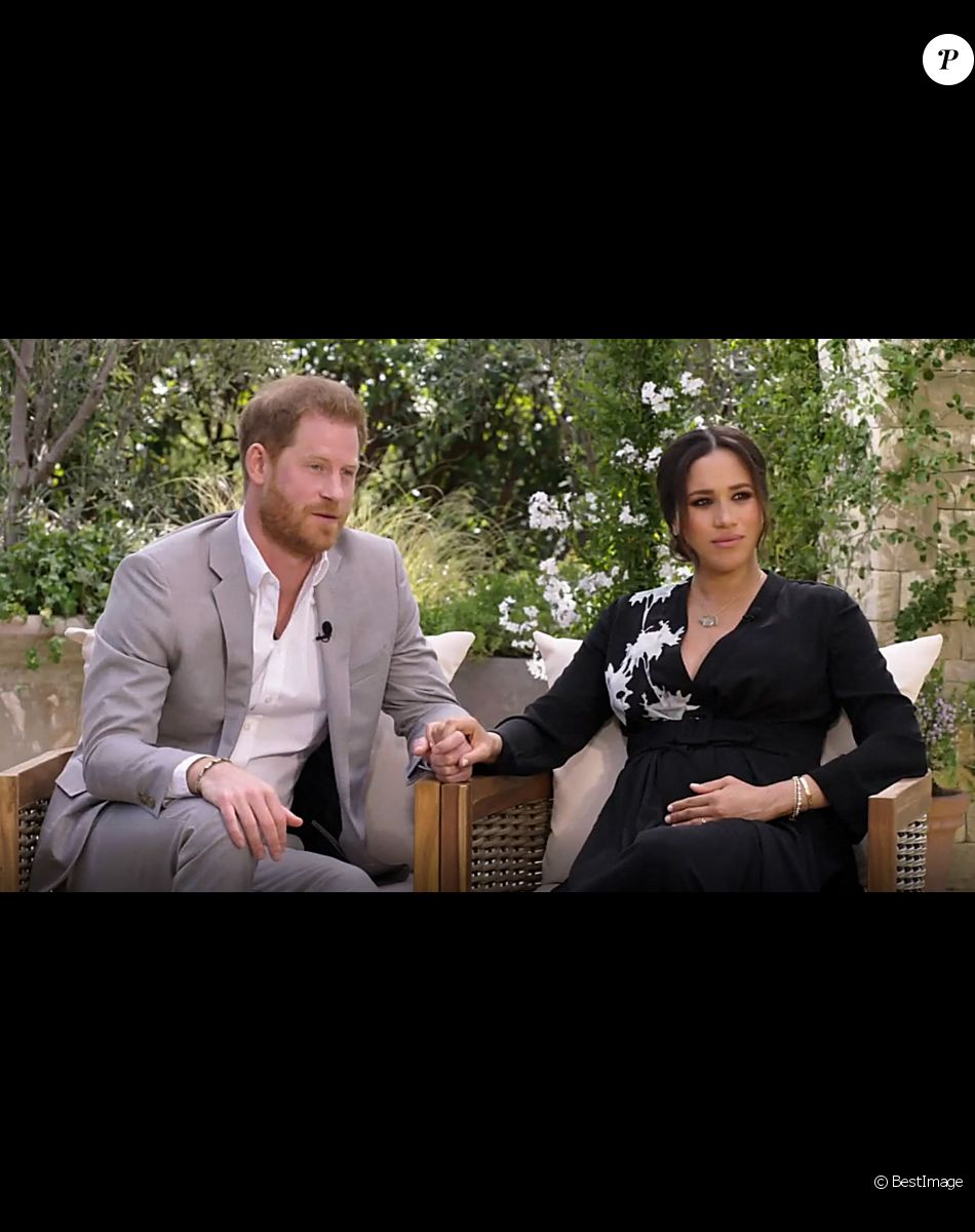 La chaîne CBS diffuse l'entretien intitulé "Meghan & Harry" entre le prince Harry, Meghan Markle et la présentatrice américaine Oprah Winfrey, le 7 mars 2021. © Capture TV CBS via Bestimage